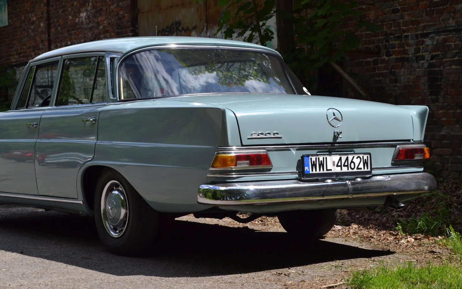 Mercedes W110 - zdjęcie 2