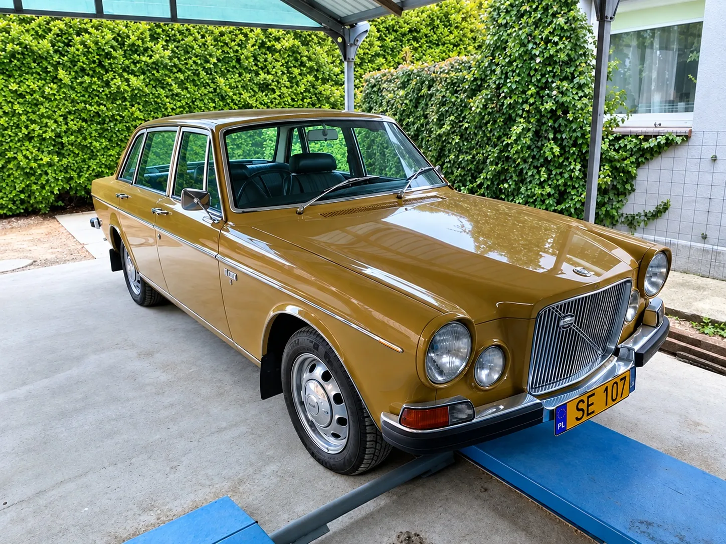 Volvo 164